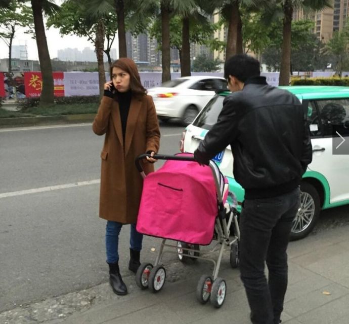 Женщина способная на многое, чтобы сэкономить на эвакуаторе