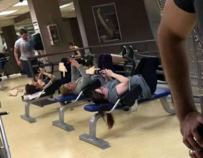 Девушки и гаджеты 2016 года