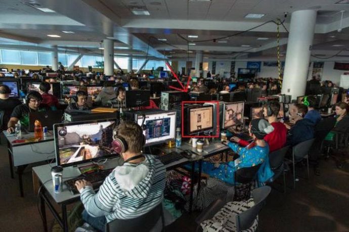 Девушки и гаджеты 2016 года