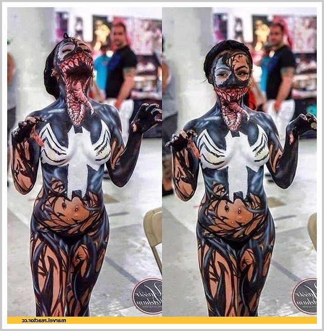 Симпатичные девицы с боди артом на теле выглядят соблазнительно