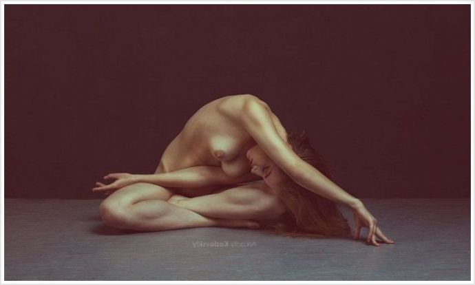 В Art erotica сексапильные дамочки показывают идеальное тело