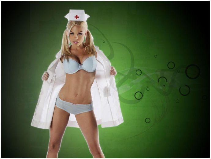 В больнице сексапильные медсестры в униформе возбуждаются
