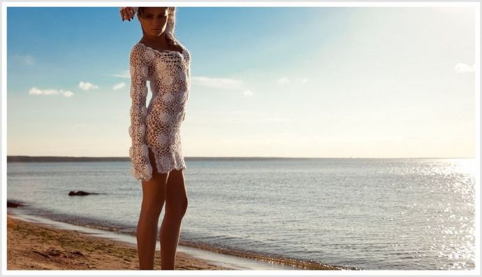 Симпатичные суки в бикини разводят на секс прямо на пляже