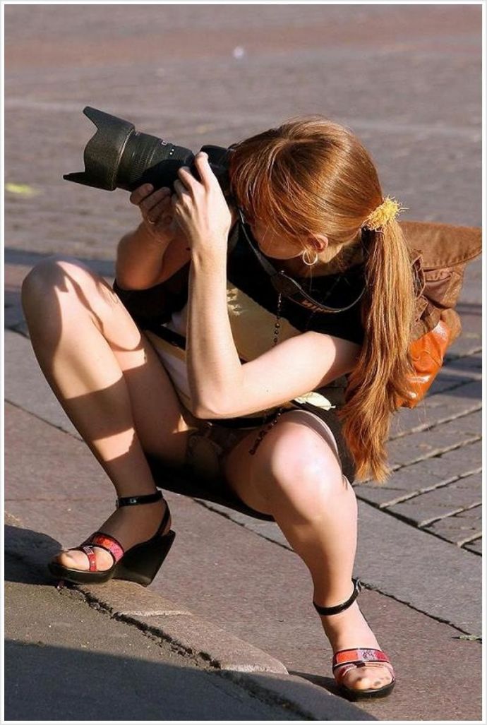 Засветы сексапильных девушек в общественном месте