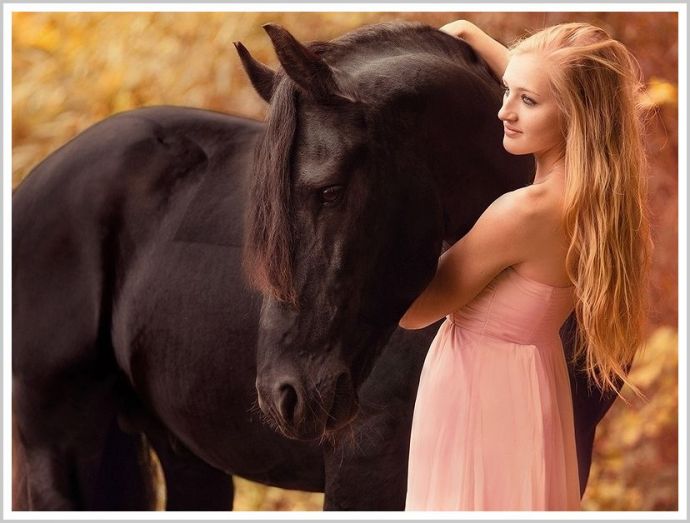 Откровенные снимки с конями и с милыми девушками