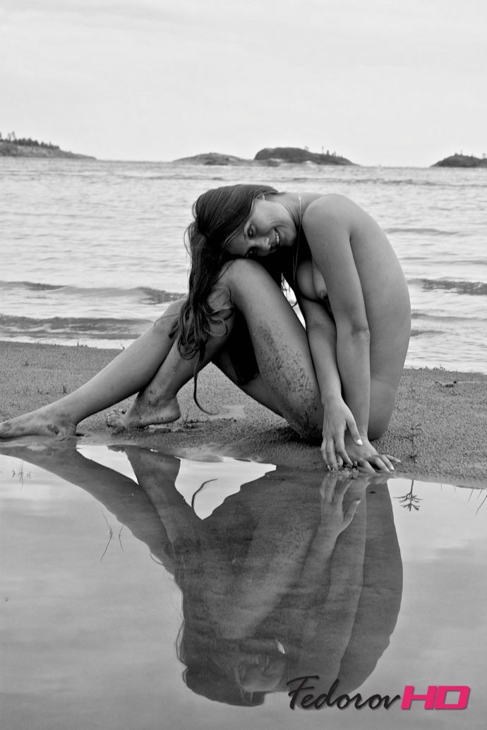 Красивая черно белая эротика в фотографиях