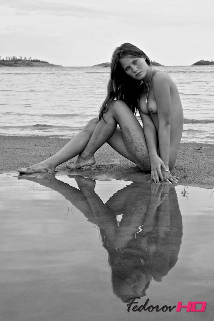 Красивая черно белая эротика в фотографиях