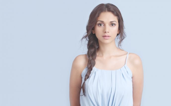 Обои actress, brunette, eyes, girl, face, Aditi Rao Hydari на рабочий стол - картинки с раздела Девушки