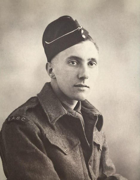 90-летний британский ветеран из дедушки стал бабушкой