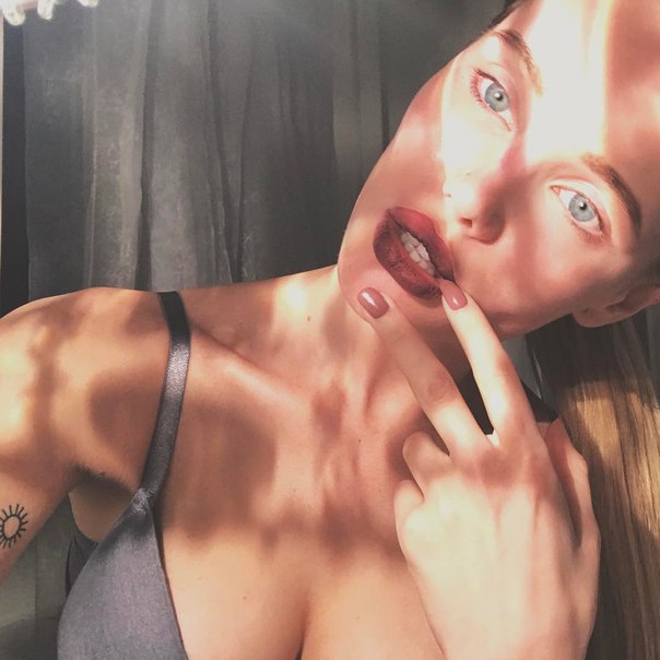 Оля Абрамович в Instagram (апрель-май 2017)