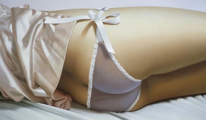 Фотореалистичные картины нижней части женского тела в нижнем белье