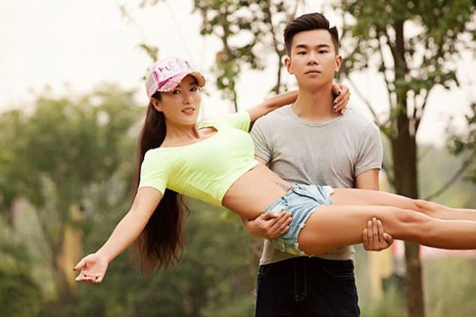 49-летняя китаянка Лю Елин выглядит на 20 лет