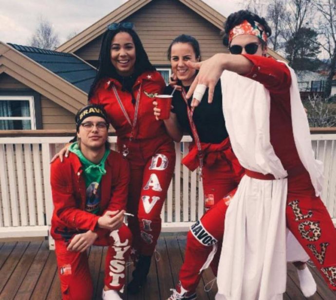 Бухло, секс и дикие вечеринки: подростки отметили окончание школы