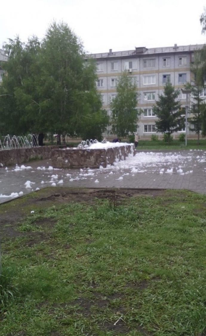 Пенная вечеринка от парней и их сучек