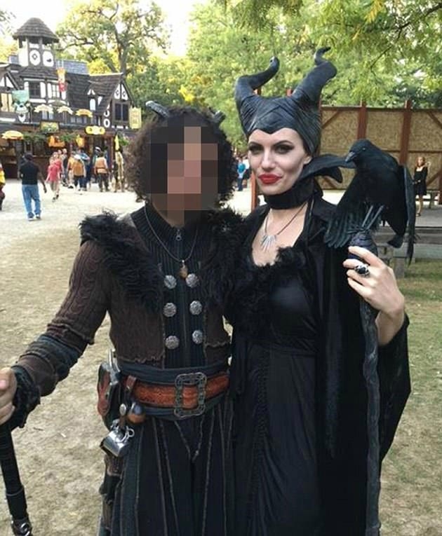 Анджелина Джоли и её двойник Анджелина Джоли и её двойник