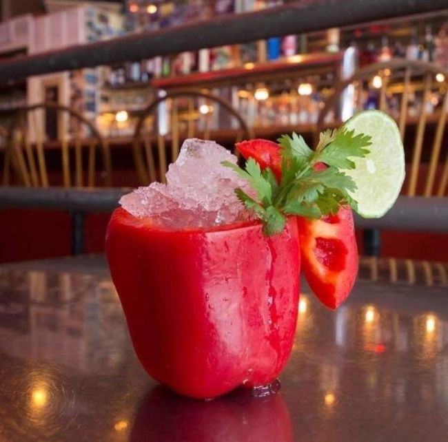 Уникальная подача блюд в кафе Уникальная подача блюд в кафе