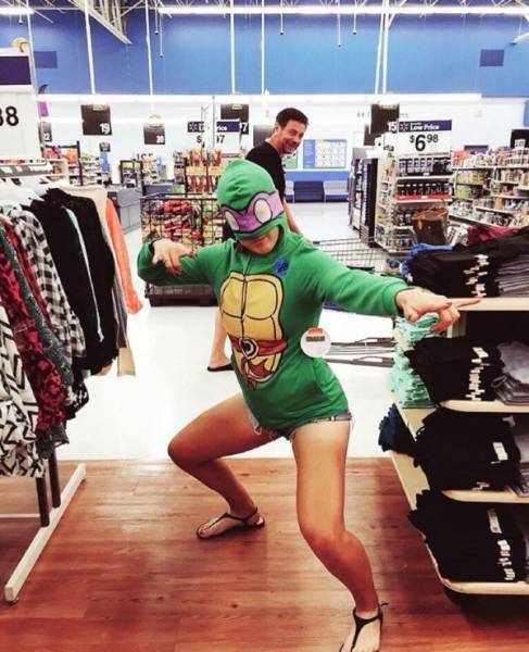 Девушки дурачатся Девушки дурачатся