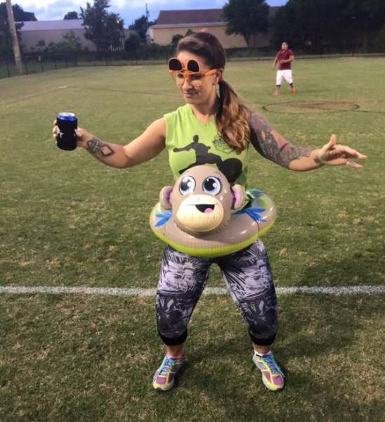 Девушки дурачатся Девушки дурачатся