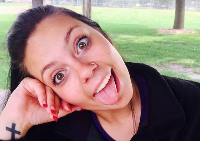 Девушки дурачатся Девушки дурачатся