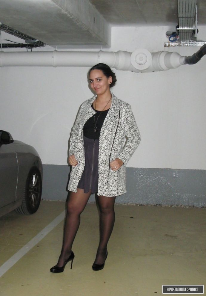 Пышная попа красивой арабской женщины