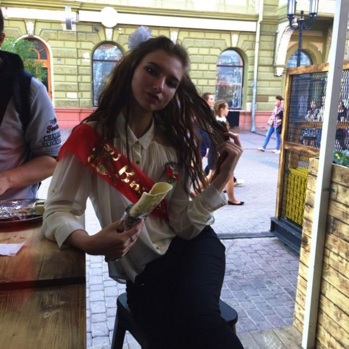 На это можно смотреть вечно – девушки и шаурма