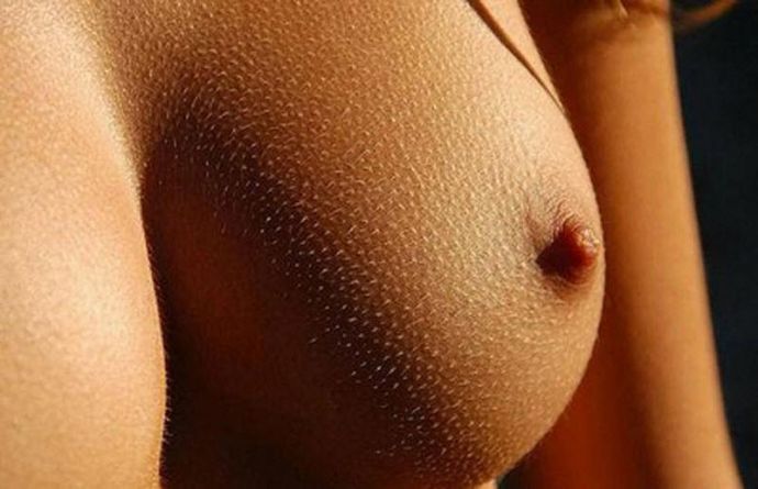 Большие титьки оголенных стервочек