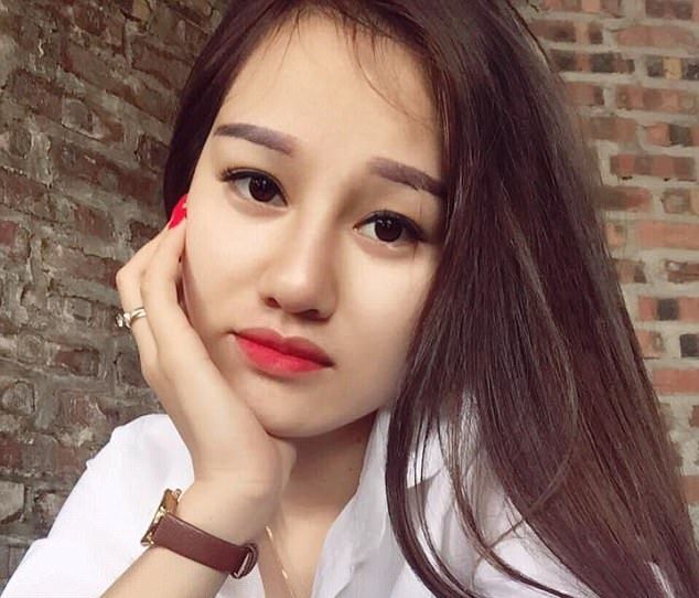 Беременная китаянка натолкала любовнице мужа полную промежность горького перца Беременная китаянка натолкала любовнице мужа полную промежность горького перца