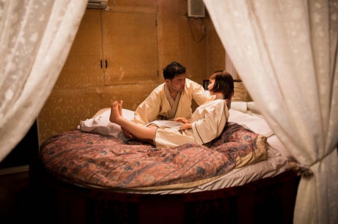 Японские мужчины все чаще предпочитают резиновых женщин