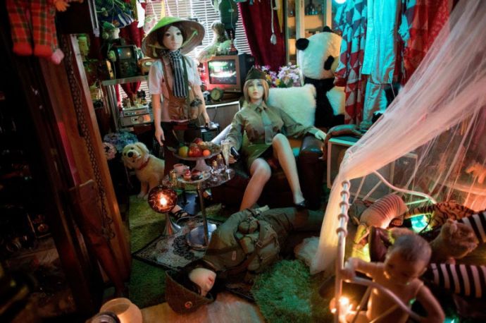 Японские мужчины все чаще предпочитают резиновых женщин