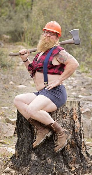 Трэш-календарь с бородатыми и пузатыми мужиками Трэш-календарь с бородатыми и пузатыми мужиками