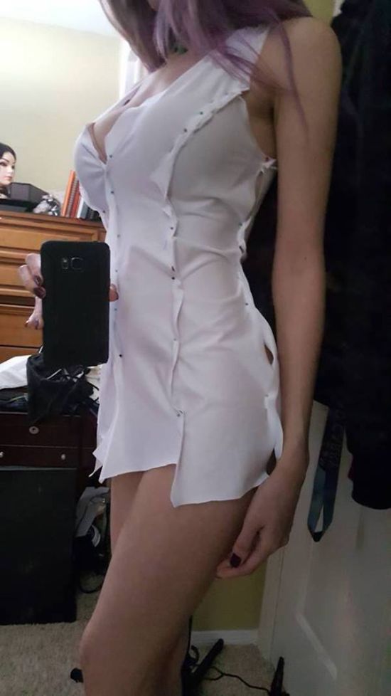 Очаровательная косплеерша Очаровательная косплеерша