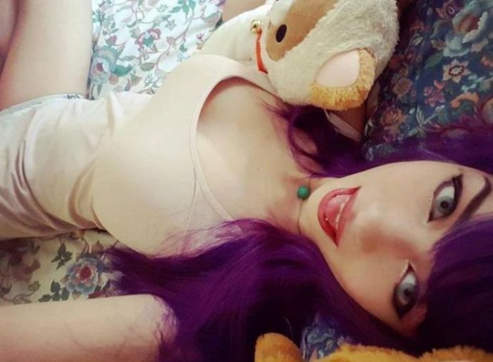 Очаровательная косплеерша