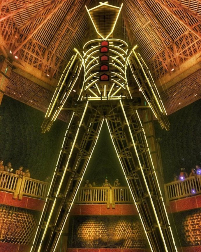 Первые фото с фестиваля Burning Man 2017