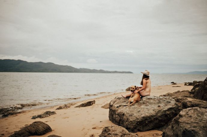 Австралийские студенты-ветеринары разделись для благотворительного календаря