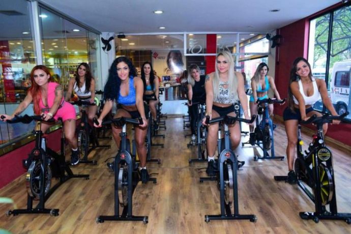 Финалистки конкурса «Мисс Бум-Бум-2017» на групповой тренировке