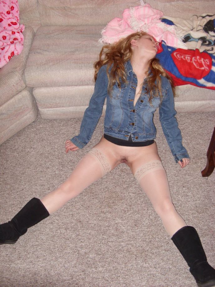 Спят уставшие девчонки 17.08.2017