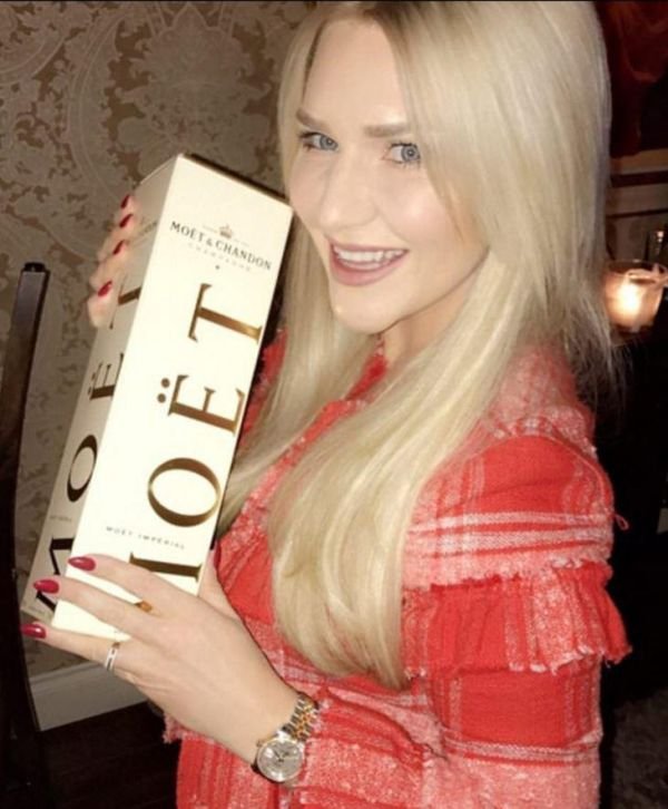 Эрин и Аоайф Макгрегор – сестры Конора Макгрегора Эрин и Аоайф Макгрегор – сестры Конора Макгрегора