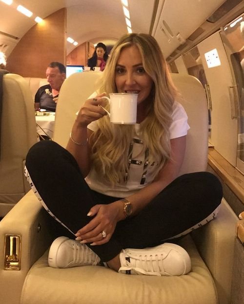 Эрин и Аоайф Макгрегор – сестры Конора Макгрегора Эрин и Аоайф Макгрегор – сестры Конора Макгрегора