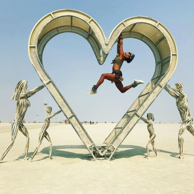Девушки фестиваля Burning Man-2017 Девушки фестиваля Burning Man-2017