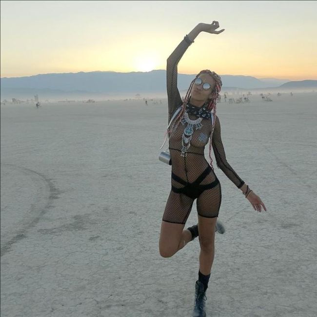 Девушки фестиваля Burning Man-2017 Девушки фестиваля Burning Man-2017