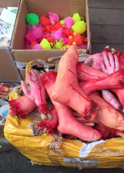 Приколы и маразмы в магазинах: странные и жуткие игрушки