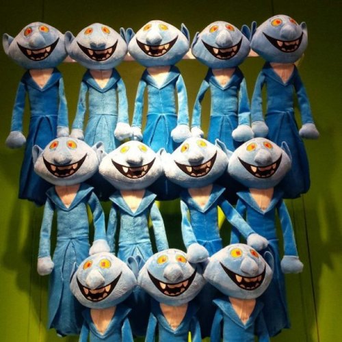 Приколы и маразмы в магазинах: странные и жуткие игрушки