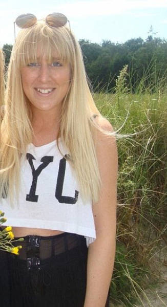 Порнозвезда Алисия Амира, которая хочет быть похожа на куклу Барби Порнозвезда Алисия Амира, которая хочет быть похожа на куклу Барби