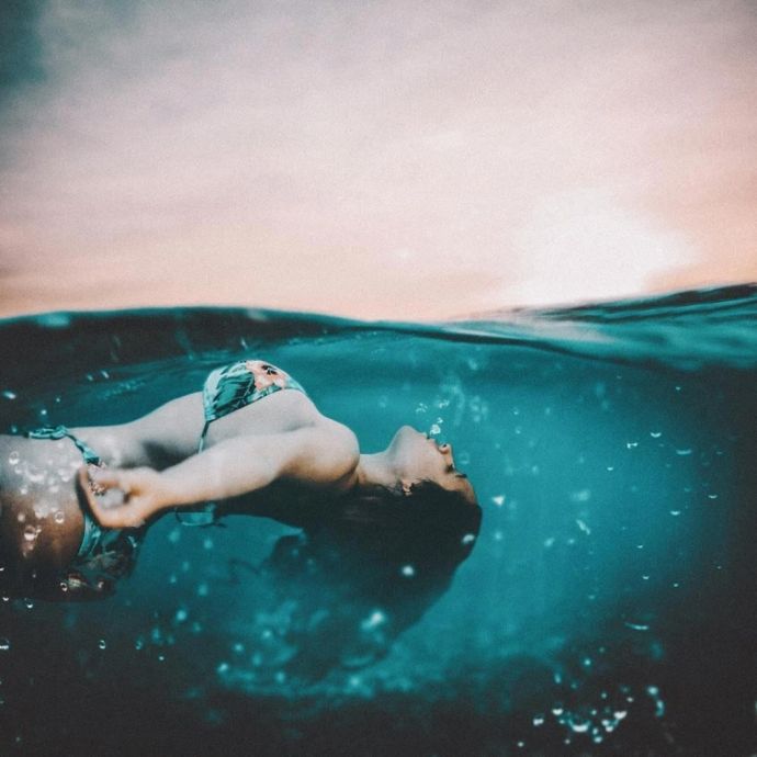 Чувственные фотографии красивых женщин на грани творчества и сексуальности