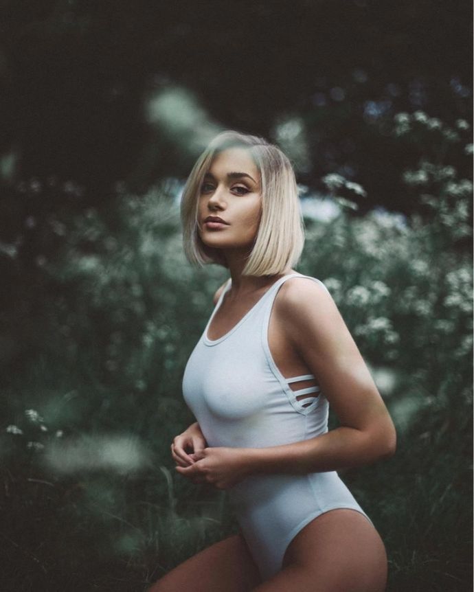 Чувственные фотографии красивых женщин на грани творчества и сексуальности