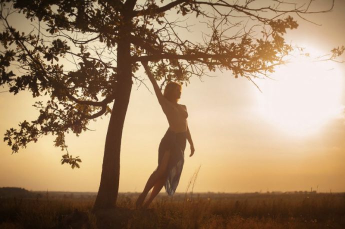 Обнаженные девушки на снимках Владимира Лестрового