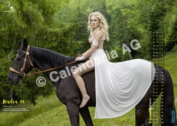 Швейцарцы выпустили эротический календарь на 2018 год