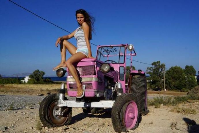 Привлекательные девушки на природе