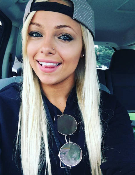 Красивые девушки, на которых приятно смотреть Красивые девушки, на которых приятно смотреть