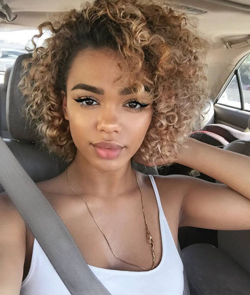 Красивые девушки, на которых приятно смотреть Красивые девушки, на которых приятно смотреть